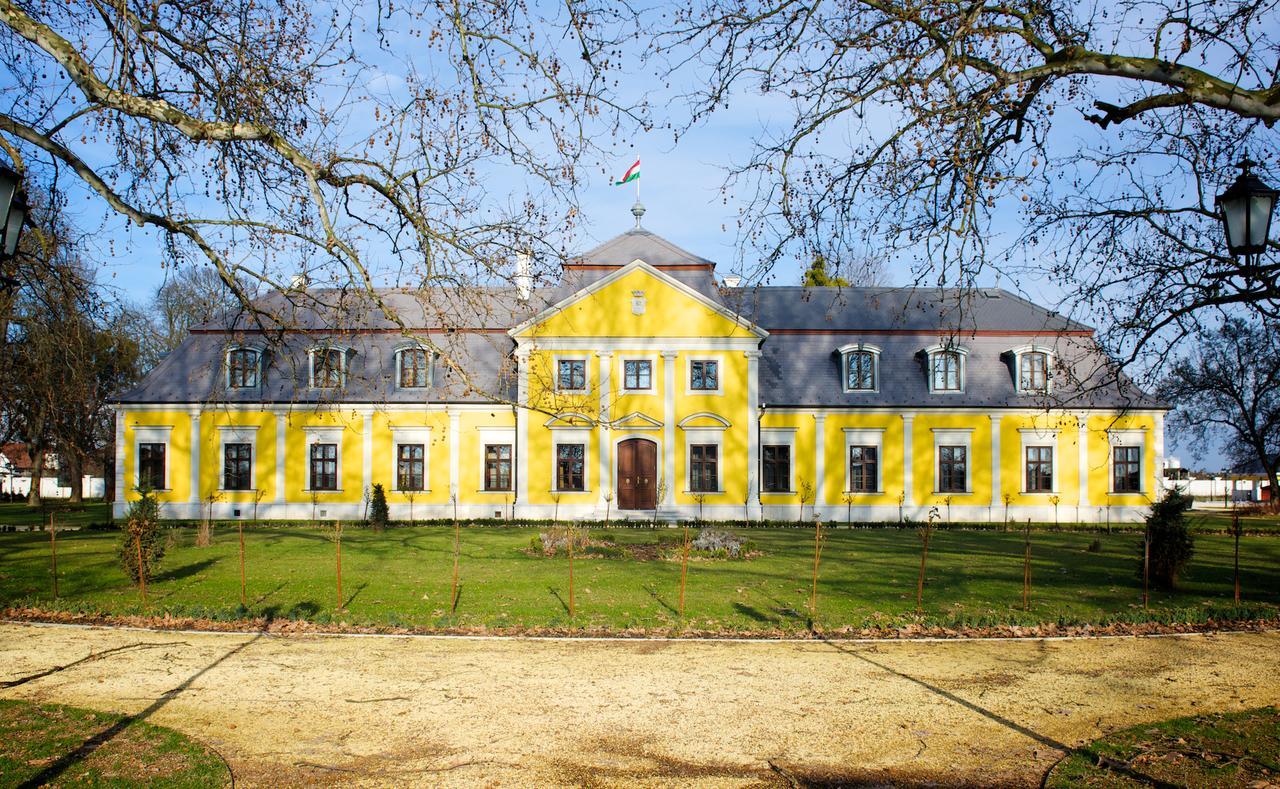 Hotel Forgach Kastely Mándok Zewnętrze zdjęcie